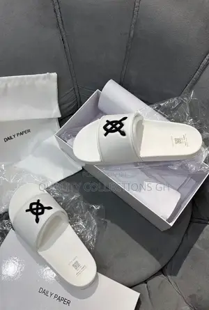 White Daily Paper Slides