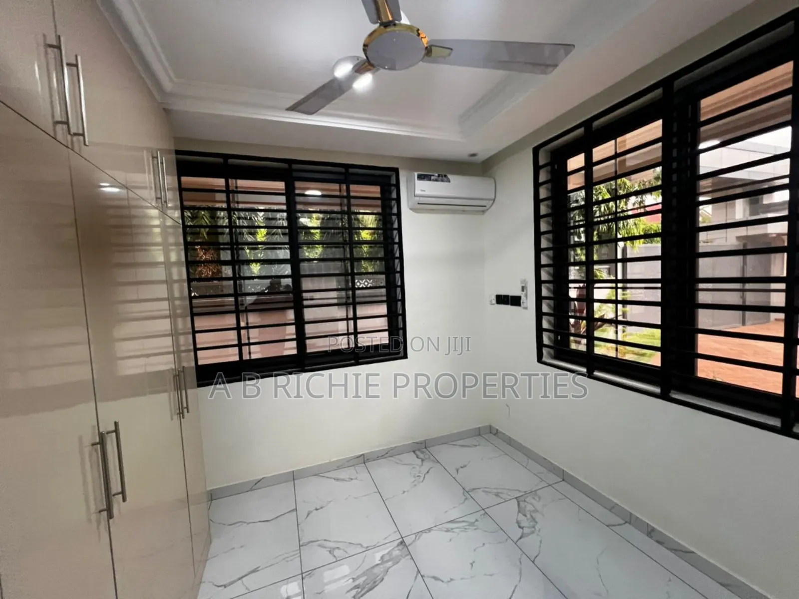 3bdrm Townhouse / Terrace in Ab Richie Properties, Parakuo Estate