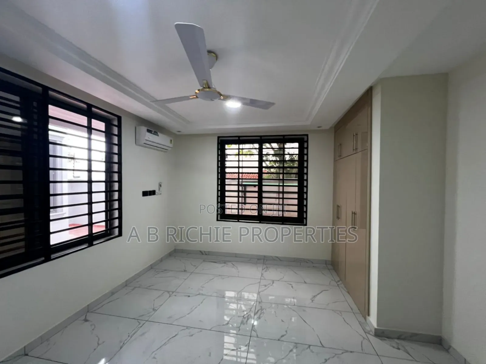 3bdrm Townhouse / Terrace in Ab Richie Properties, Parakuo Estate