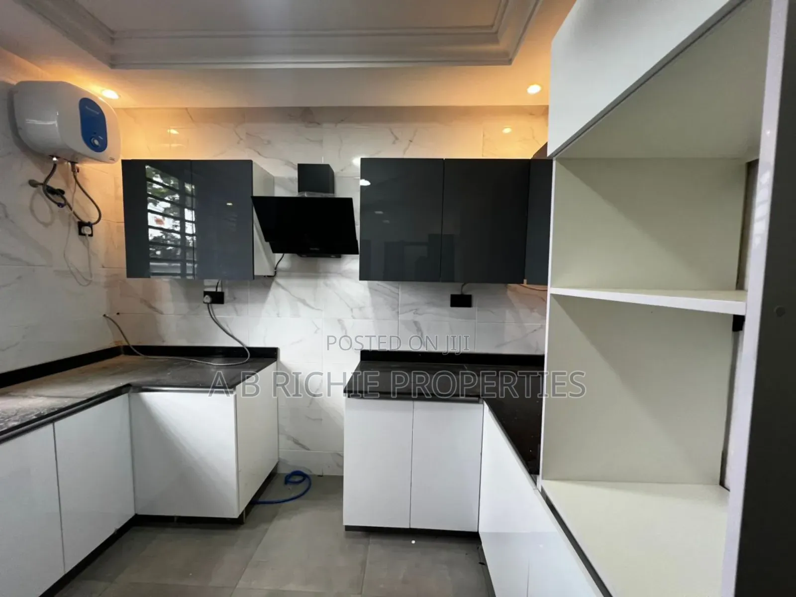 3bdrm Townhouse / Terrace in Ab Richie Properties, Parakuo Estate