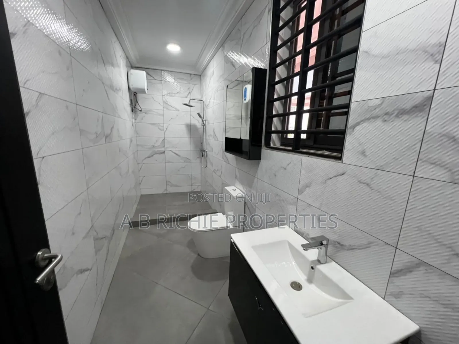 3bdrm Townhouse / Terrace in Ab Richie Properties, Parakuo Estate