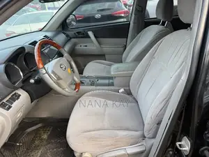 Toyota Highlander SE 2010 Black