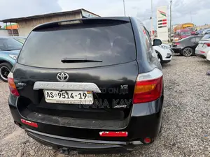 Toyota Highlander SE 2010 Black