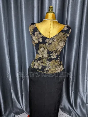 Beautiful Ladies Straight Dress