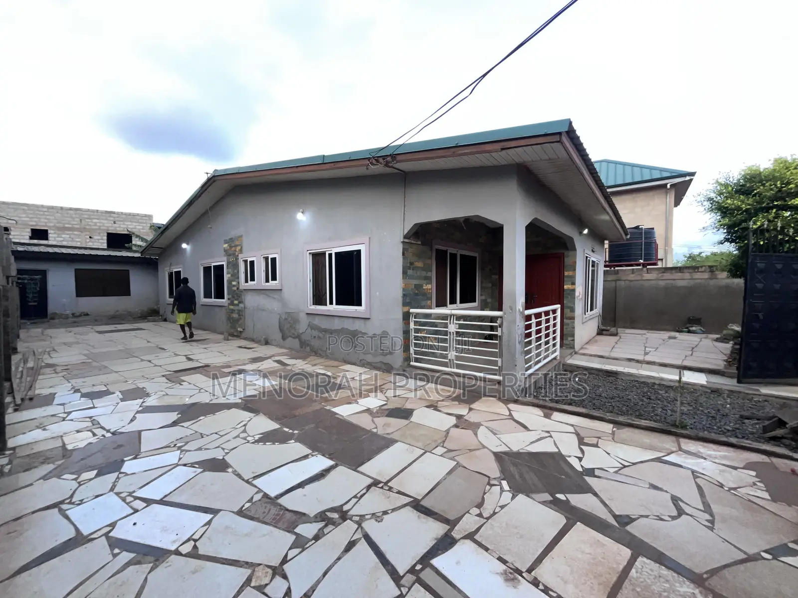 3bdrm House in Adenta Amrahia for sale