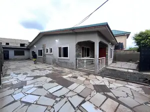3bdrm House in Adenta Amrahia for sale