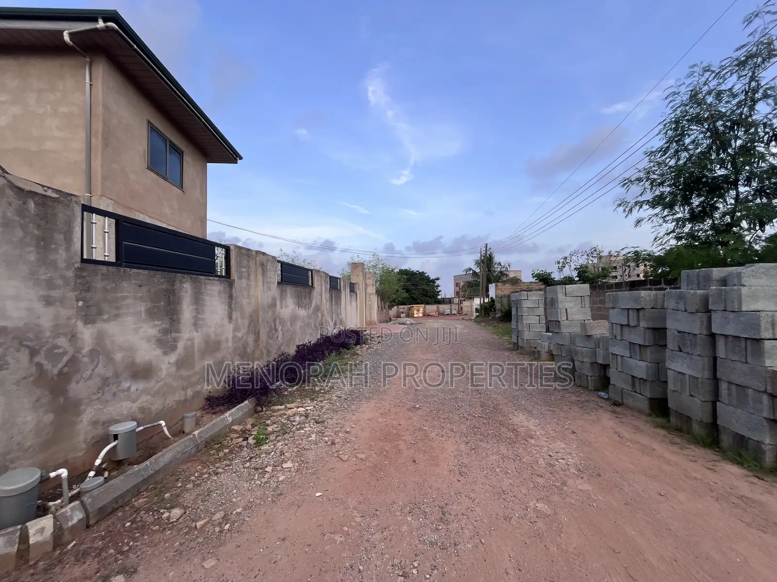 3bdrm House in Adenta Amrahia for sale
