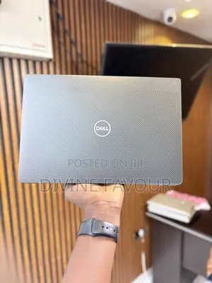 Laptop Dell Latitude 7300 8GB Intel Core i5 SSD 256GB