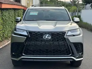 Lexus LX 700h 2025 Gold