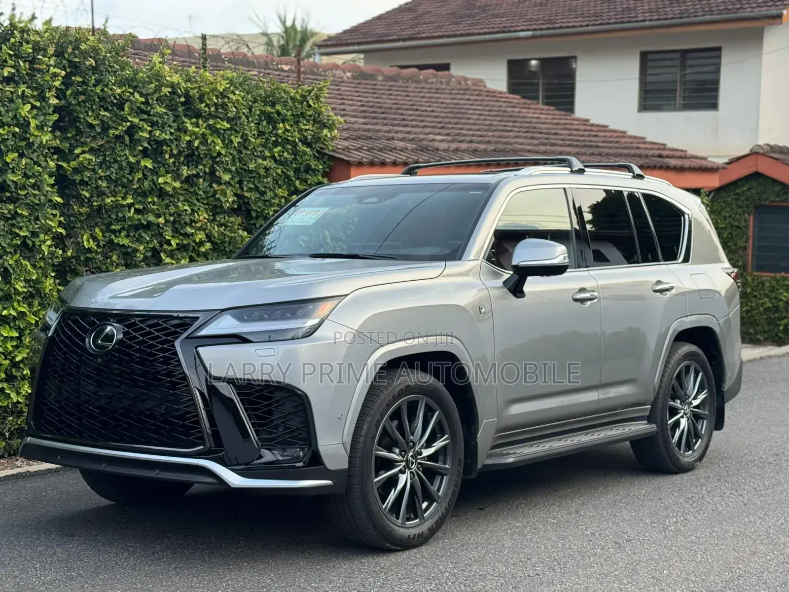 Lexus LX 700h 2025 Gold