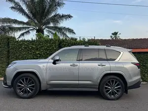 Lexus LX 700h 2025 Gold