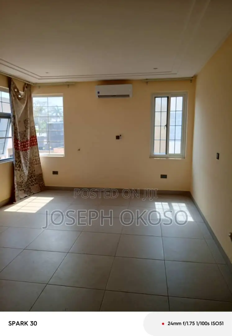 3bdrm Townhouse / Terrace in Little Rock Consult, Dzorwulu for rent