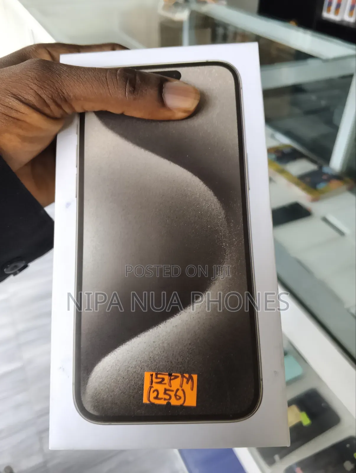 New Apple iPhone 15 Pro Max 256 GB Gold