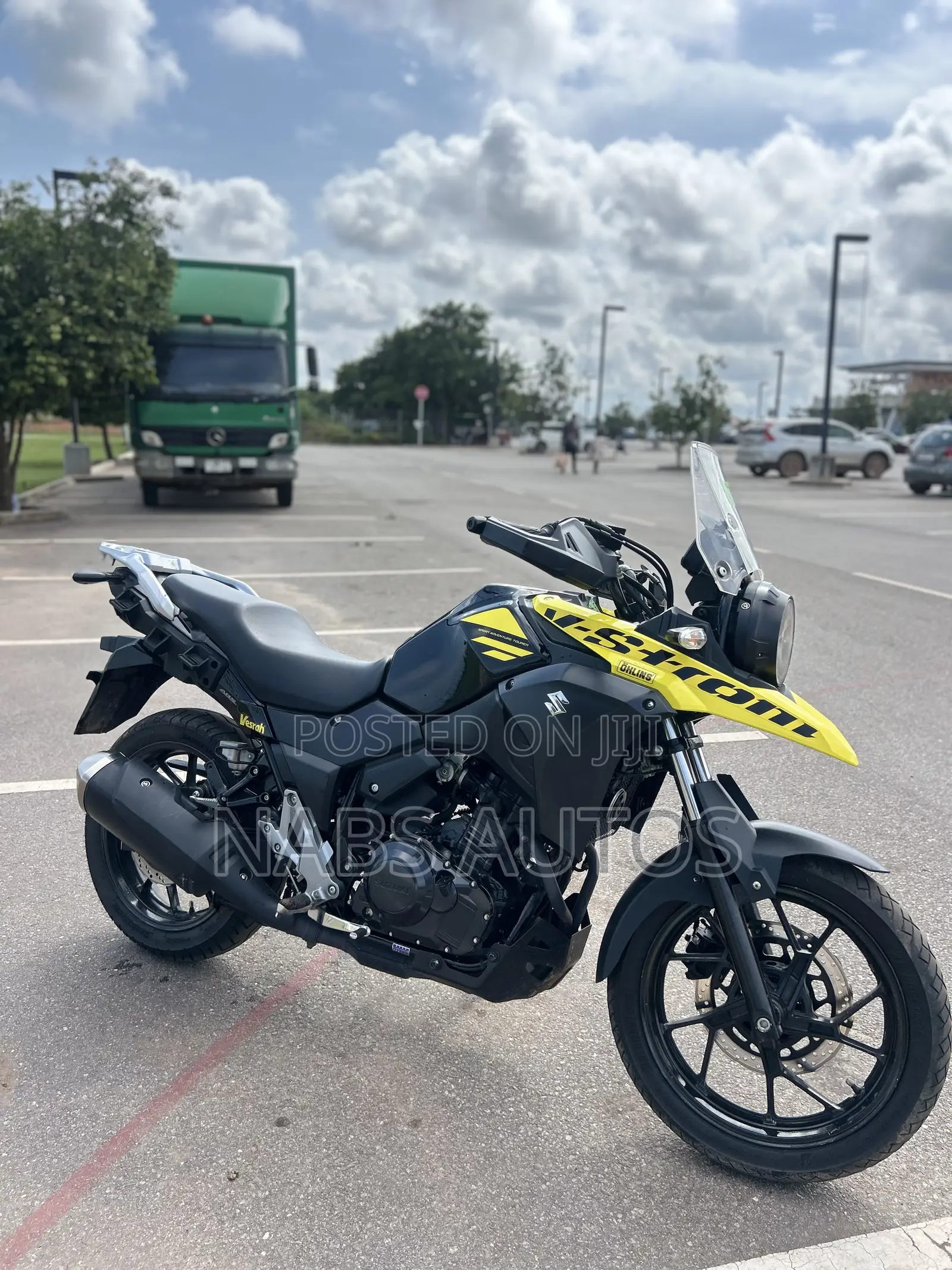 Suzuki V-Strom 2021 Yellow