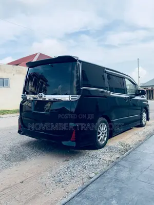 Toyota Voxy 2015 Black