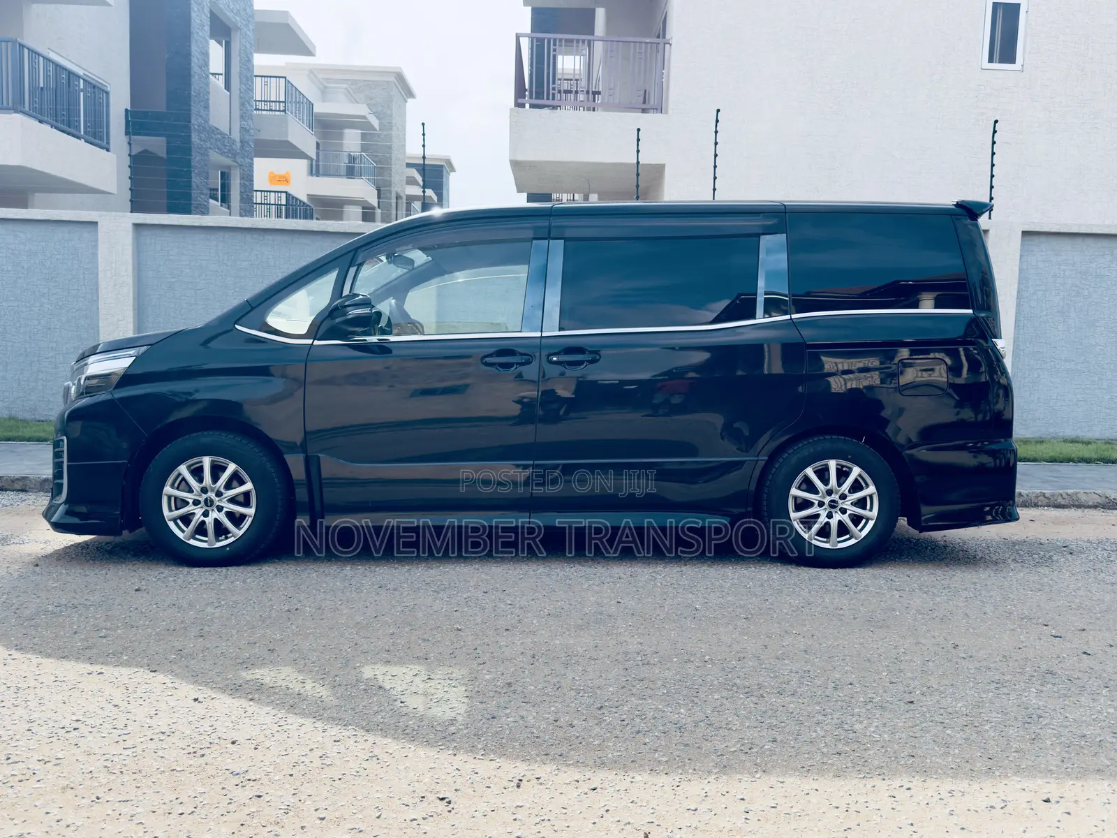 Toyota Voxy 2015 Black