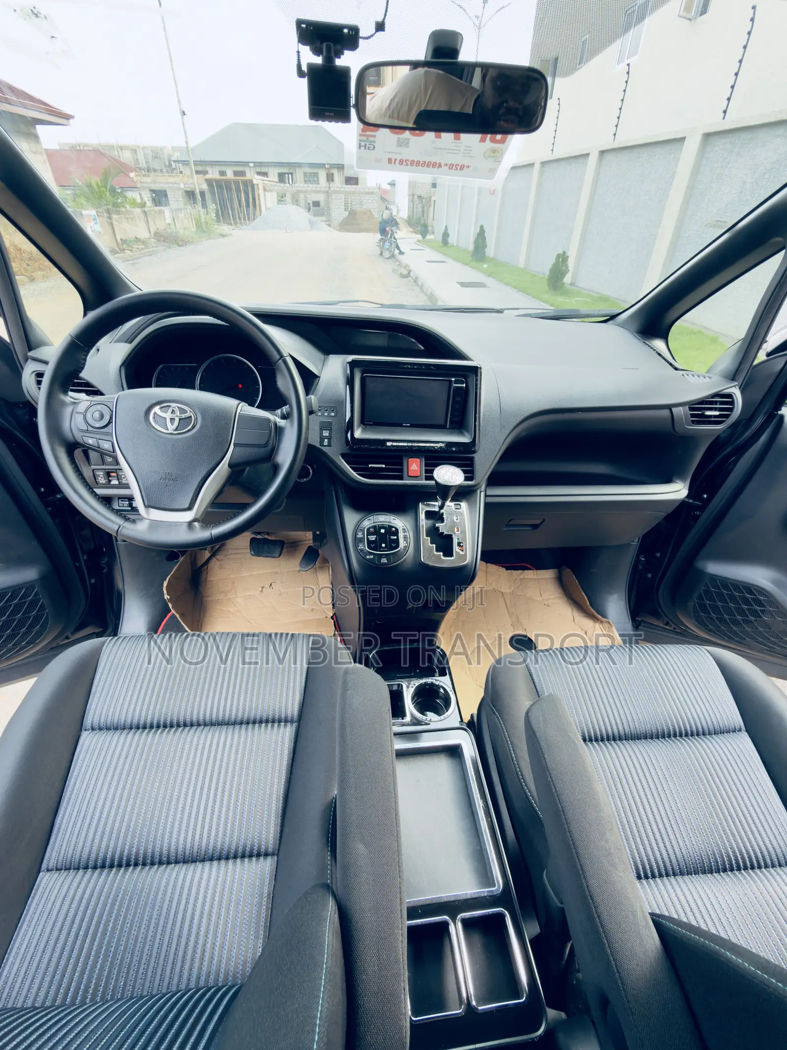 Toyota Voxy 2015 Black