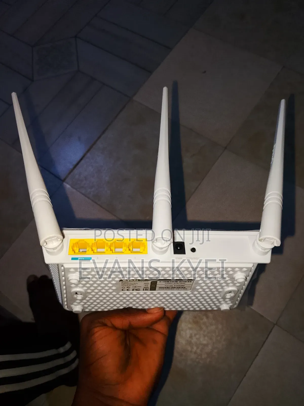 High-Speed N300 Wireless Router - Easy Installation