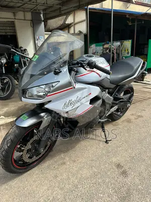 Kawasaki Ninja 400 2015 White
