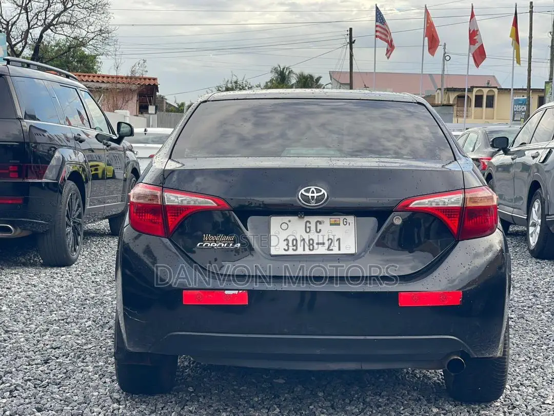 Toyota Corolla 2016 Black