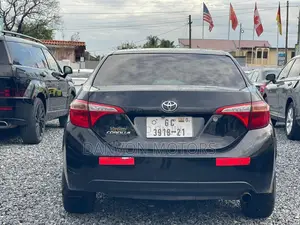 Toyota Corolla 2016 Black