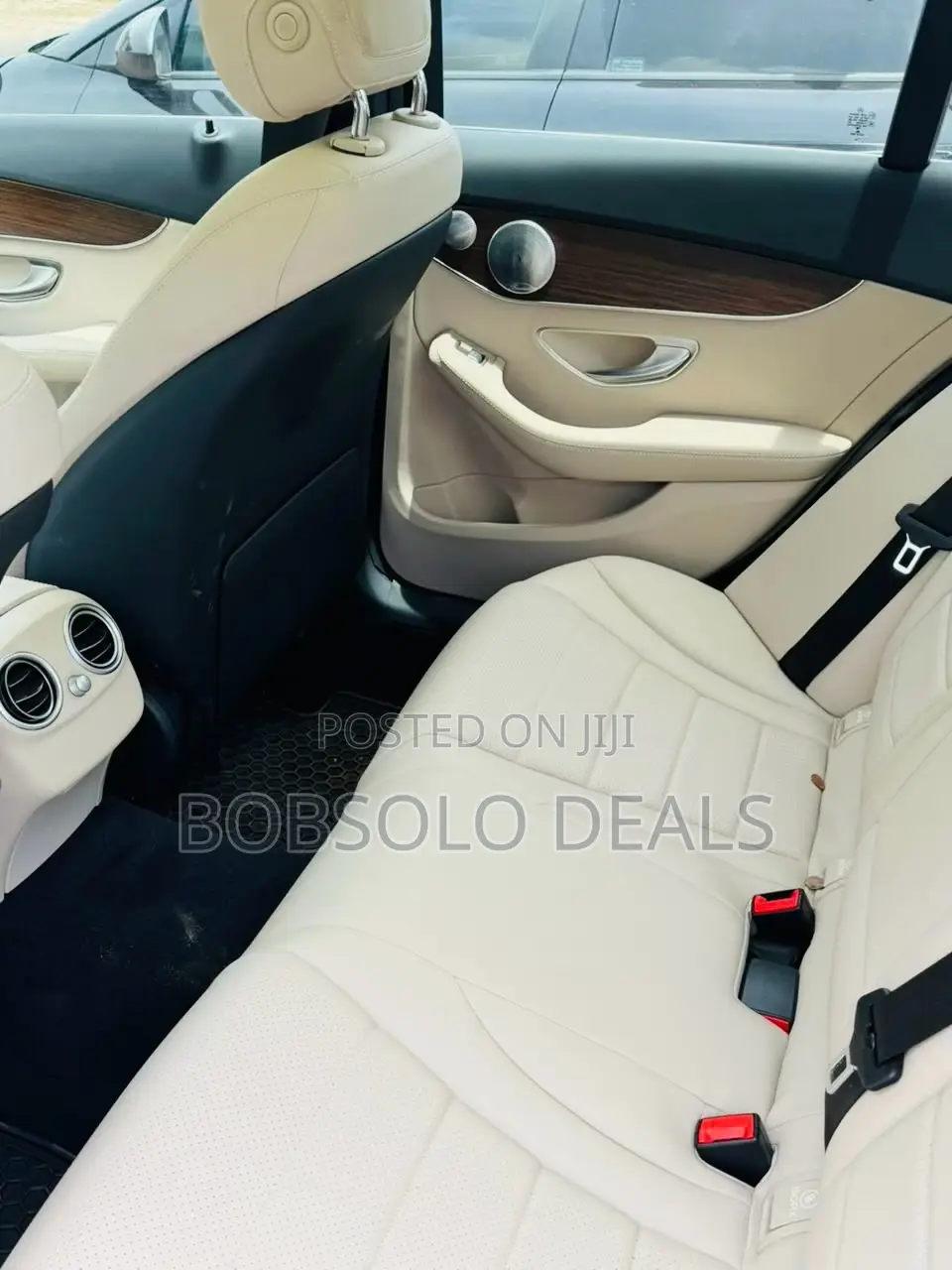 Mercedes-Benz C300 2021 Black