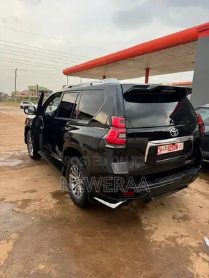 Toyota Land Cruiser Prado 2.7 2019 Black
