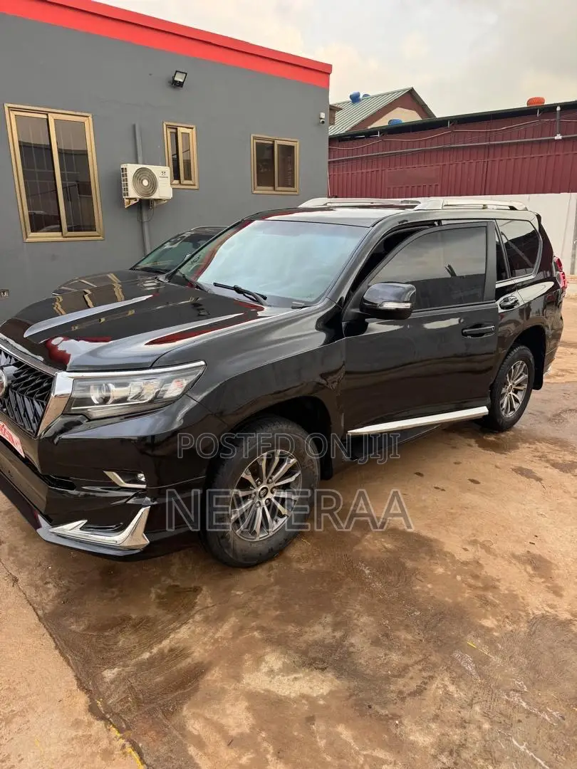 Toyota Land Cruiser Prado 2.7 2019 Black