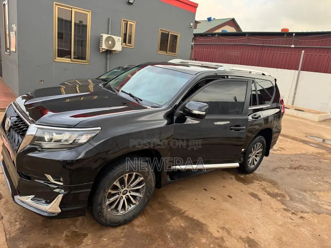 Toyota Land Cruiser Prado 2.7 2019 Black