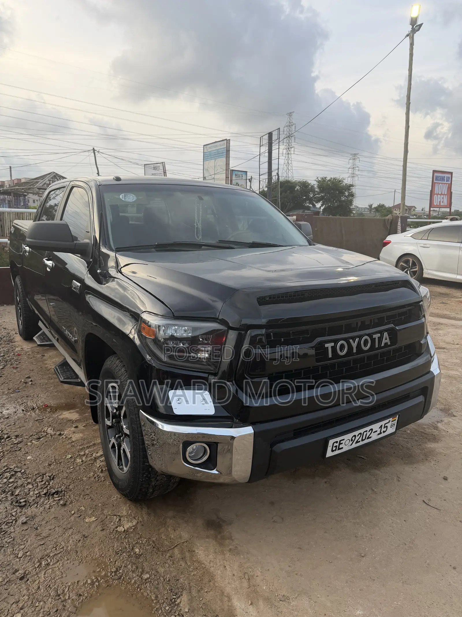Toyota Tundra 2015 Black