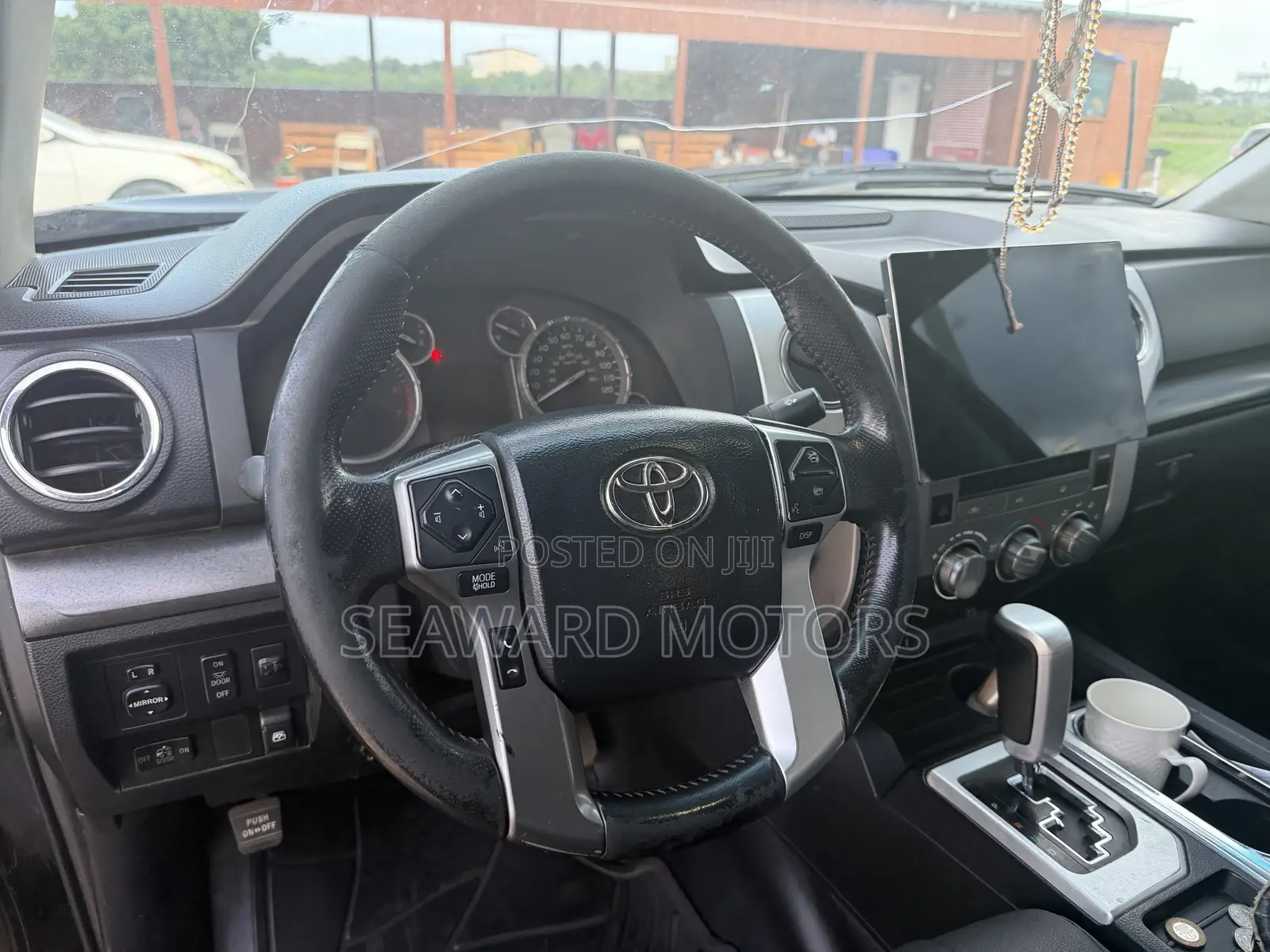 Toyota Tundra 2015 Black