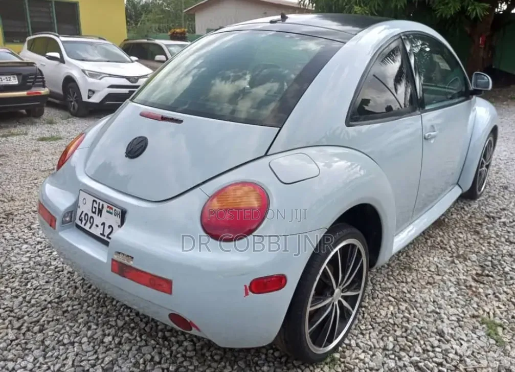 Volkswagen Beetle 1.8T 2010 Blue