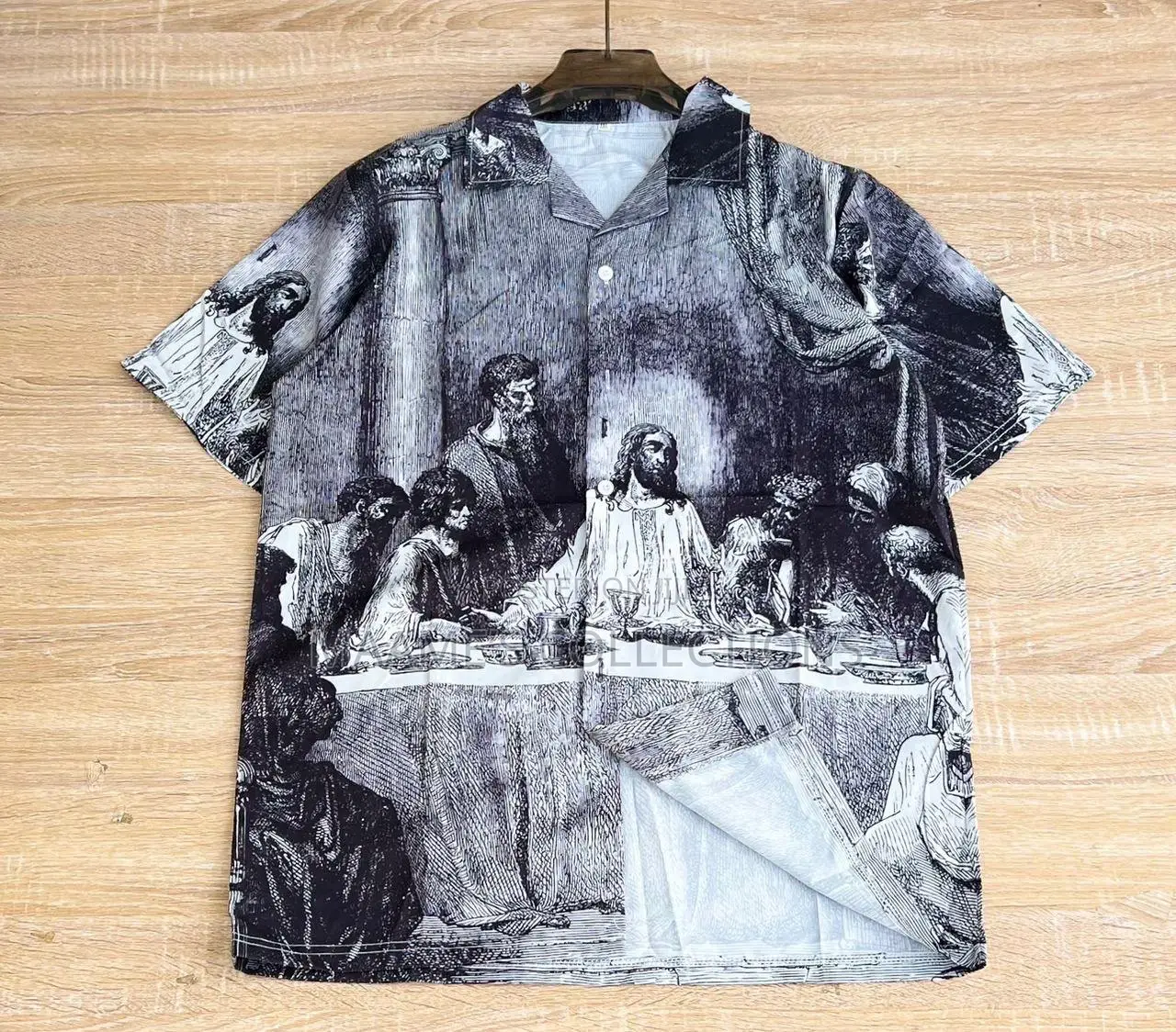 Short-Sleeve Button-Up Shirt With Collar
