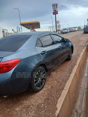 Toyota Corolla S Plus 4dr Sedan (1.8L 4cyl Manual) 2016 Gray