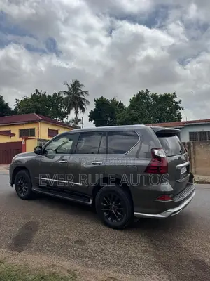 Lexus GX 2018 Gray