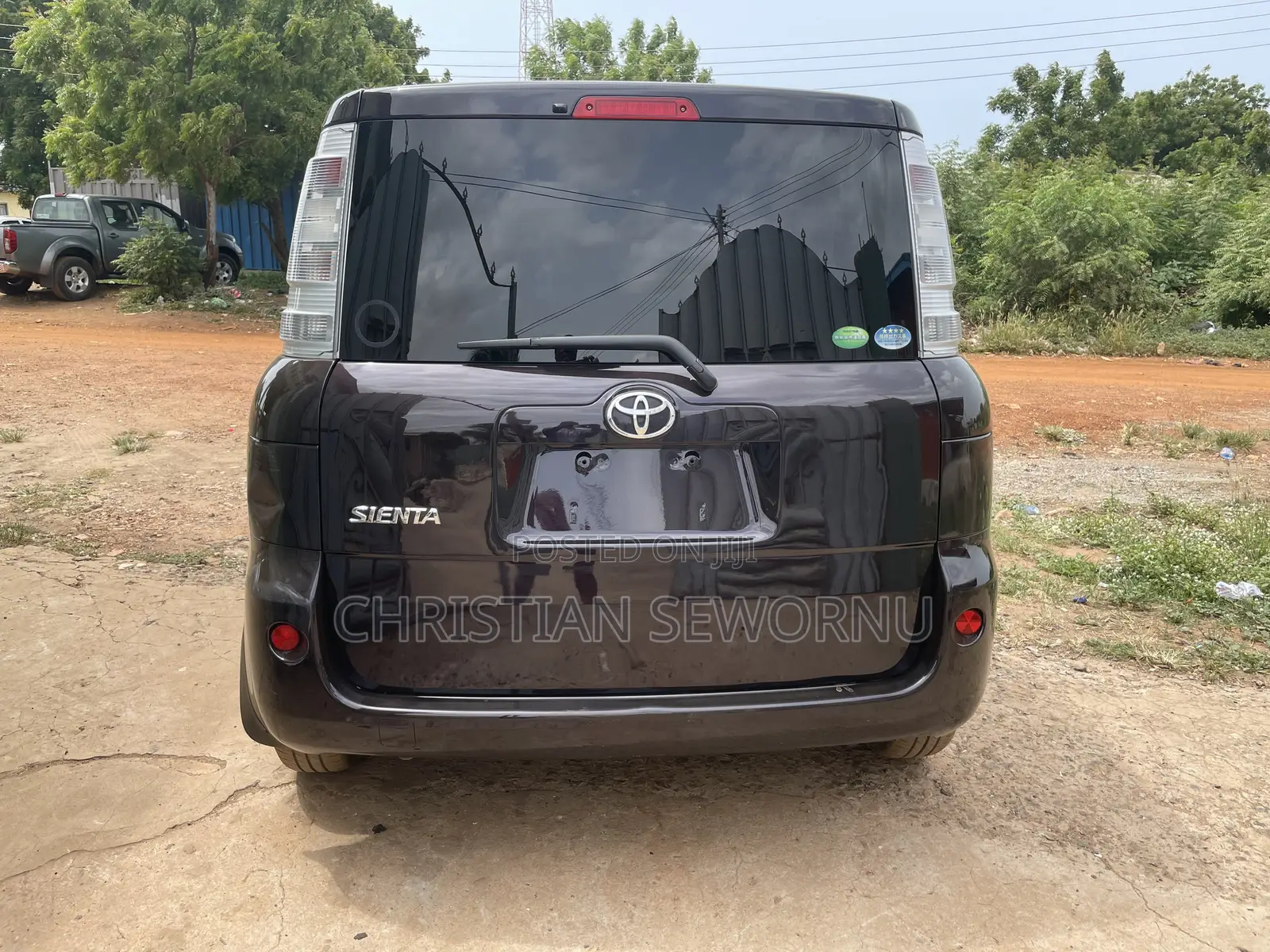 Toyota Sienta