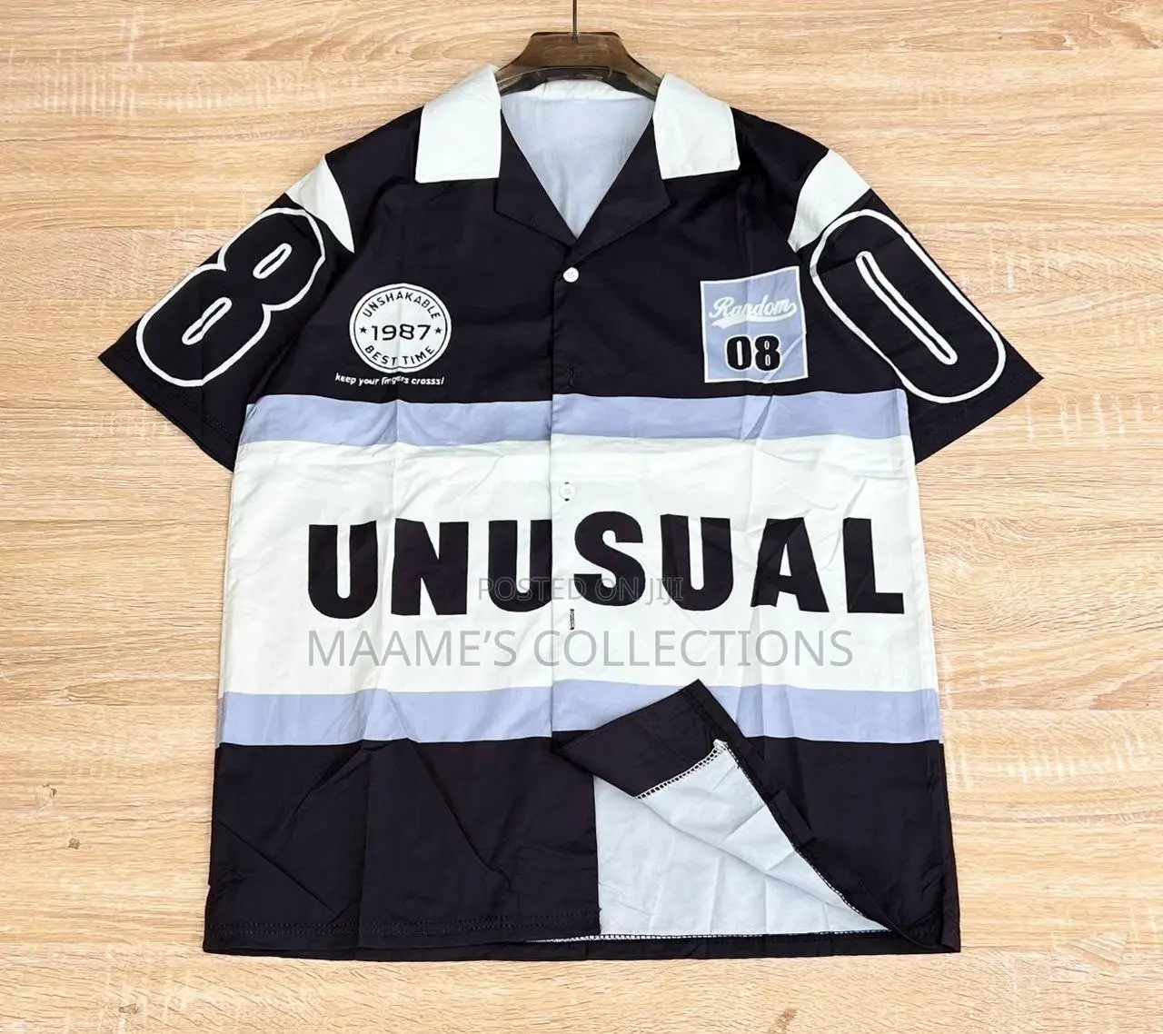A Fashionable Casual Short Sleeve Shirt for Both Men and Women