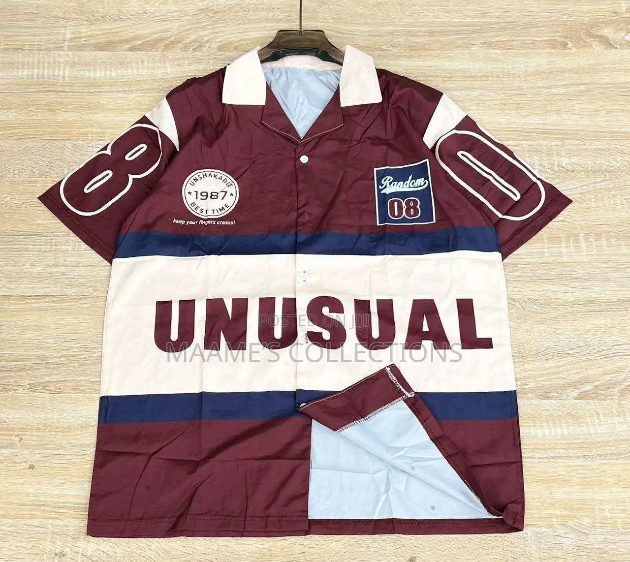 A Fashionable Casual Short Sleeve Shirt for Both Men and Women