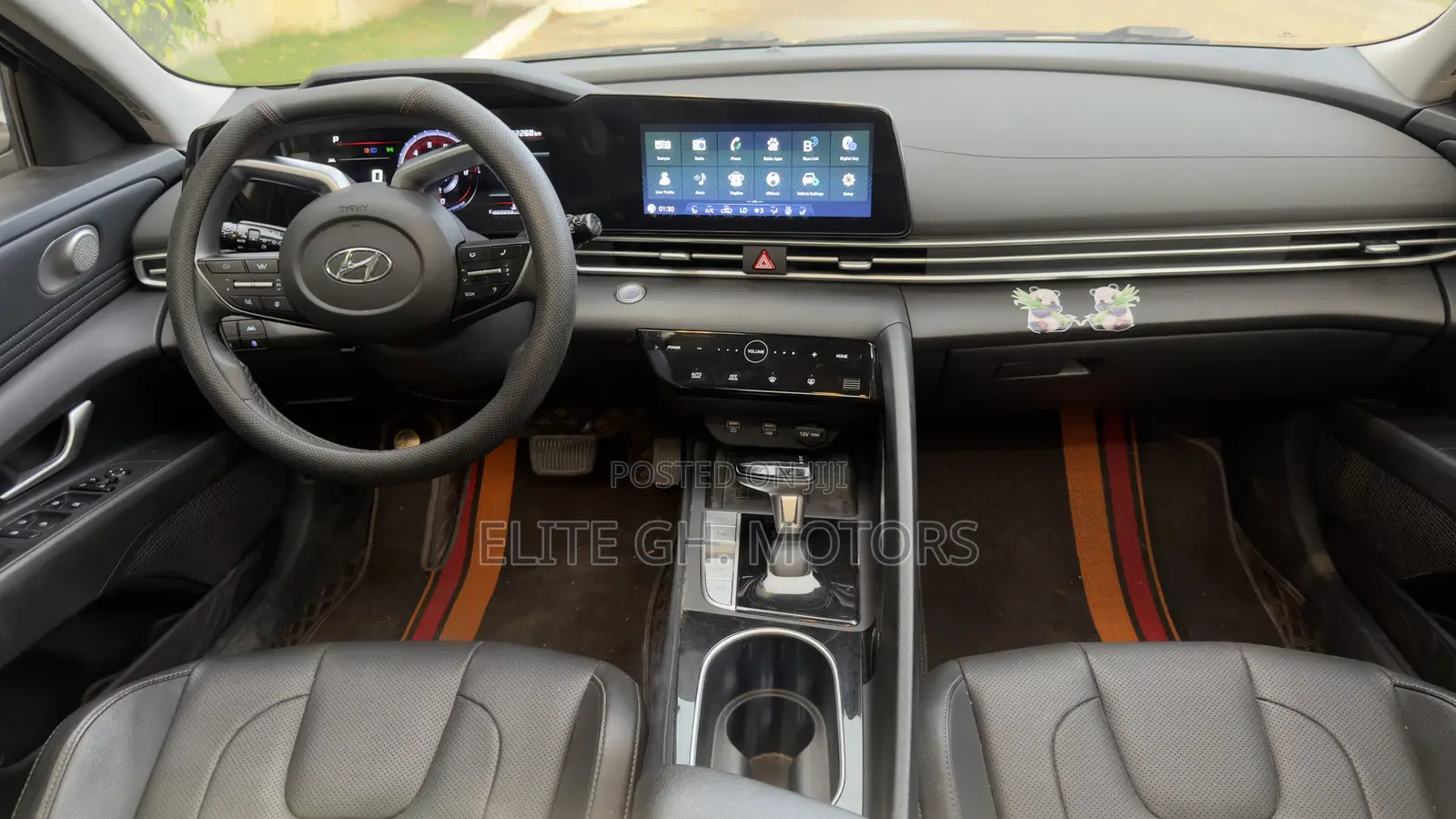 Hyundai Elantra 2023 White
