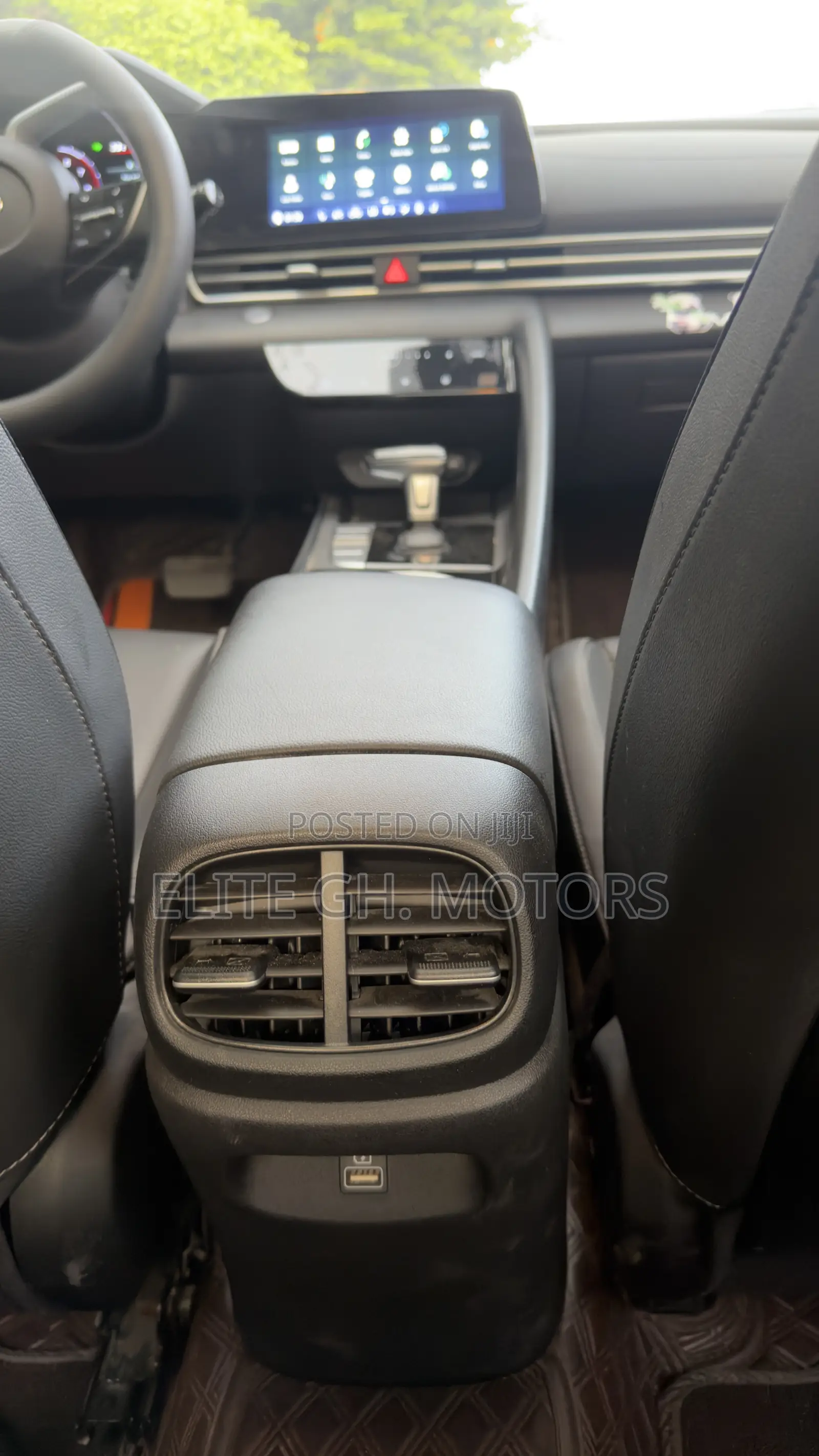 Hyundai Elantra 2023 White