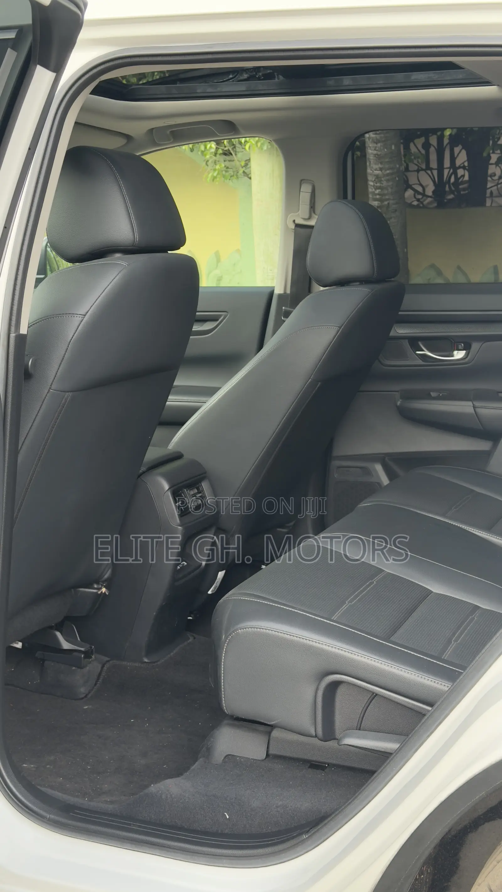 Honda CR-V 2023 White