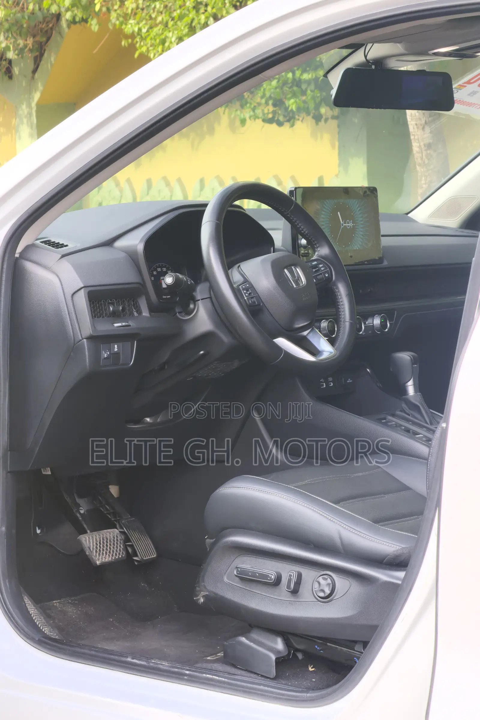 Honda CR-V 2023 White