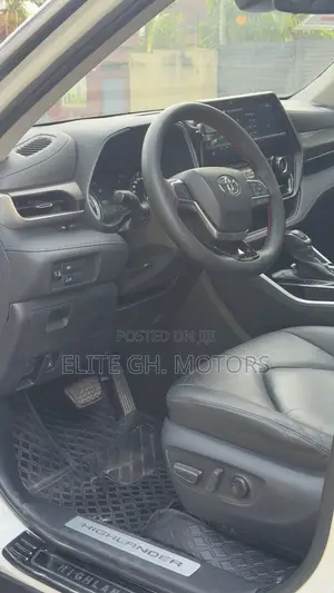 Toyota Highlander 2021 White