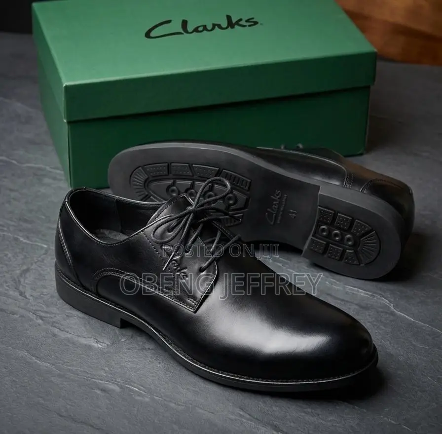 Original Clark’S Official Shoes in Brown/Black