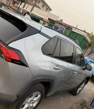 Toyota RAV4 2020 Silver