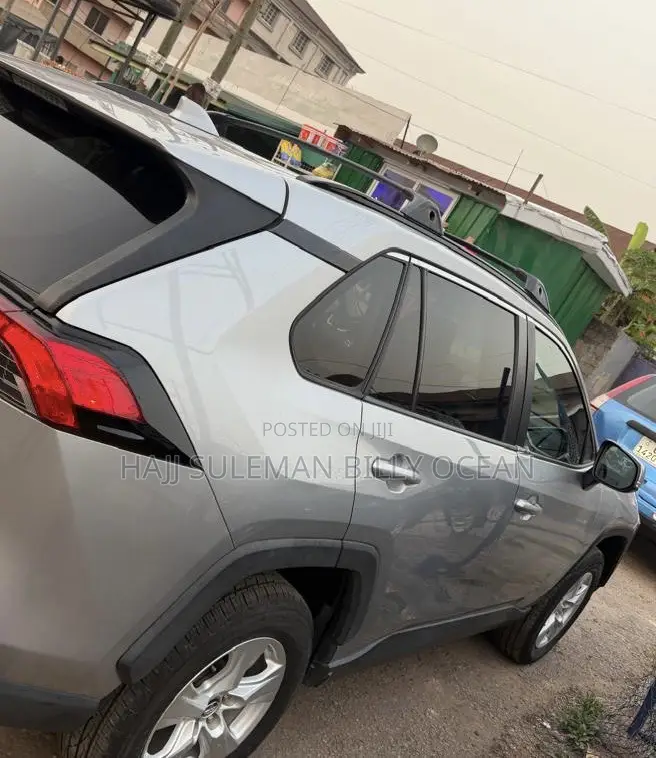 Toyota RAV4 2020 Silver