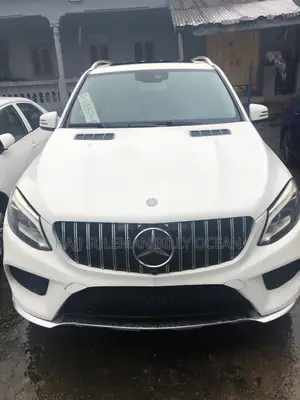 Mercedes-Benz GLE-Class 2016 White
