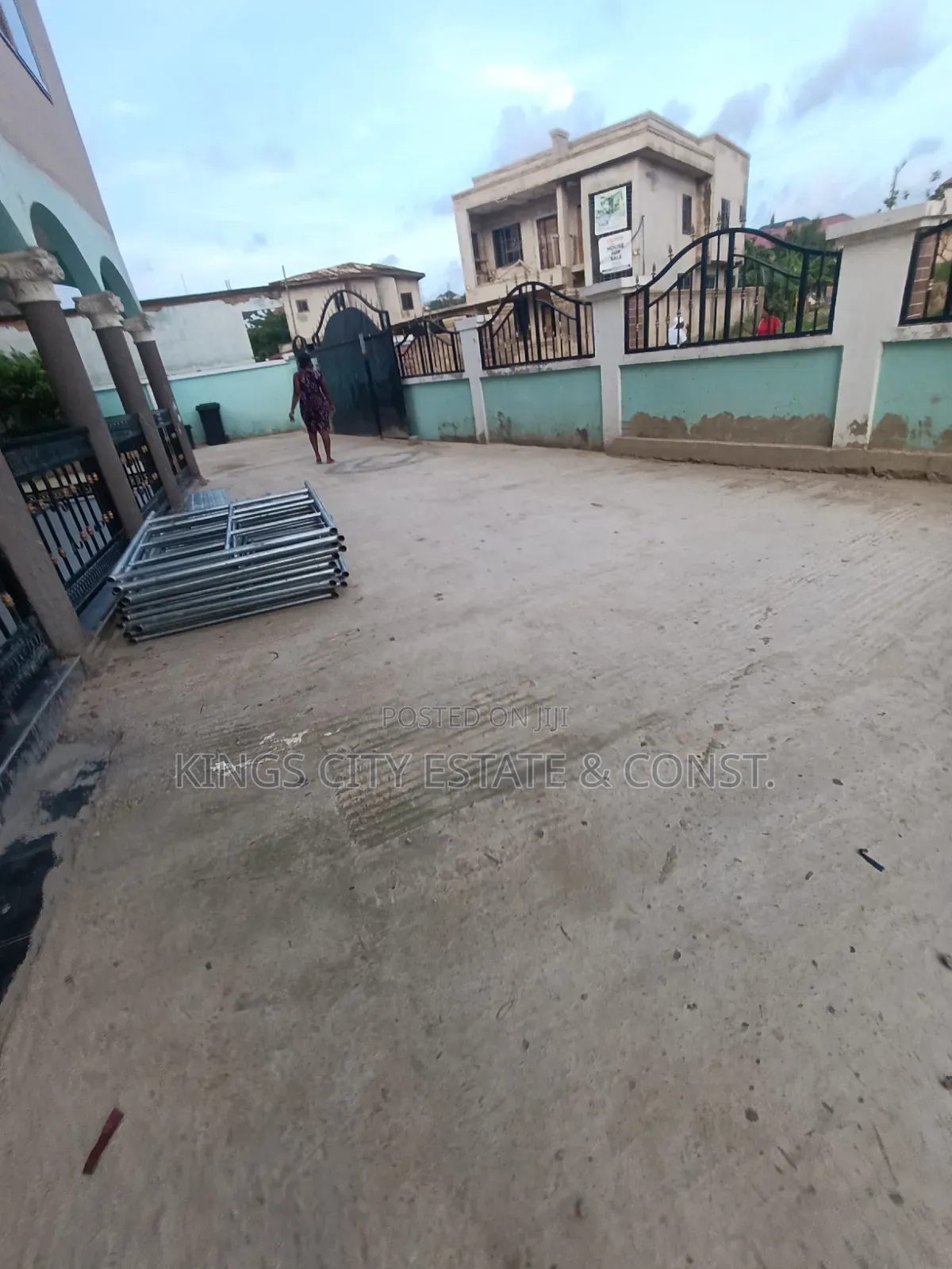 3bdrm Apartment in Ayawaso, Pokuase for rent