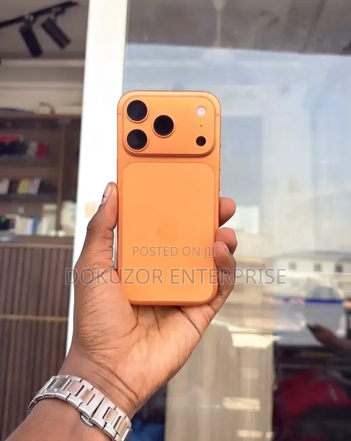 New Apple iPhone 17 Pro 256 GB Orange