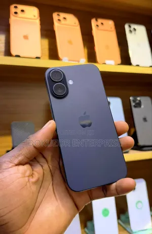 New Apple iPhone 16 128 GB Black
